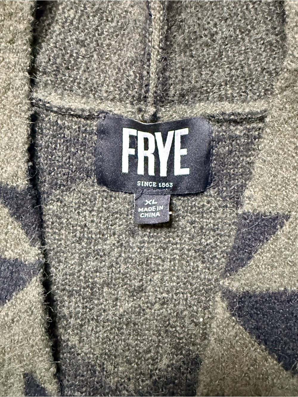 FRYE XL Southwestern Aztec Long Cardigan Sweater Olive Green Black - Picture 11 of 12